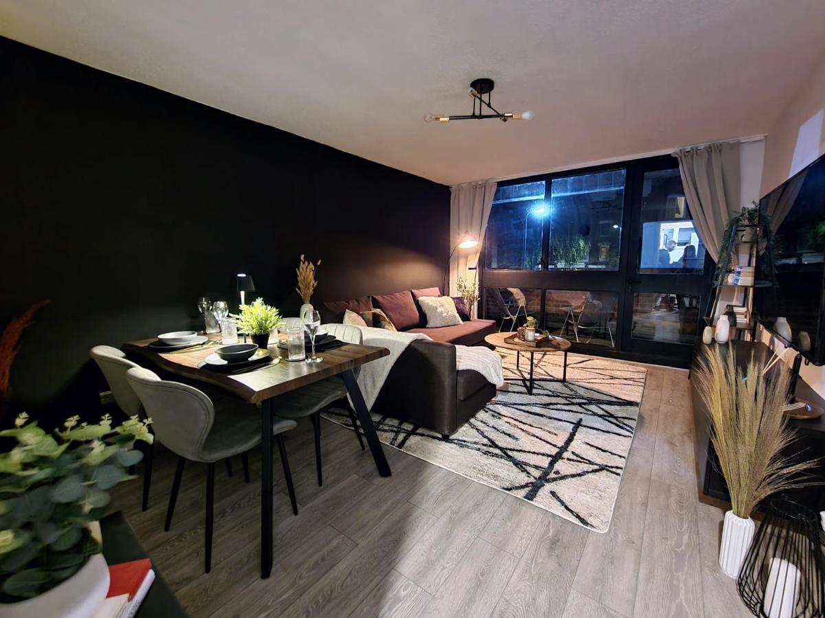 Spacious And Modern Flat In Archway 런던 외부 사진