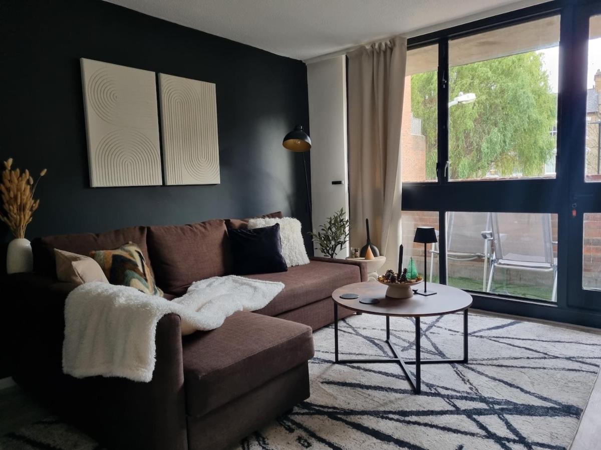 Spacious And Modern Flat In Archway 런던 외부 사진