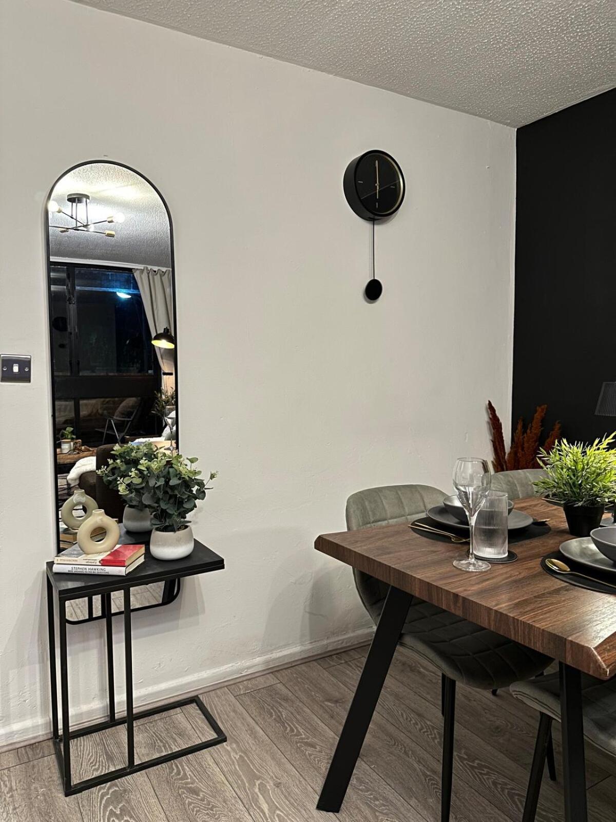 Spacious And Modern Flat In Archway 런던 외부 사진