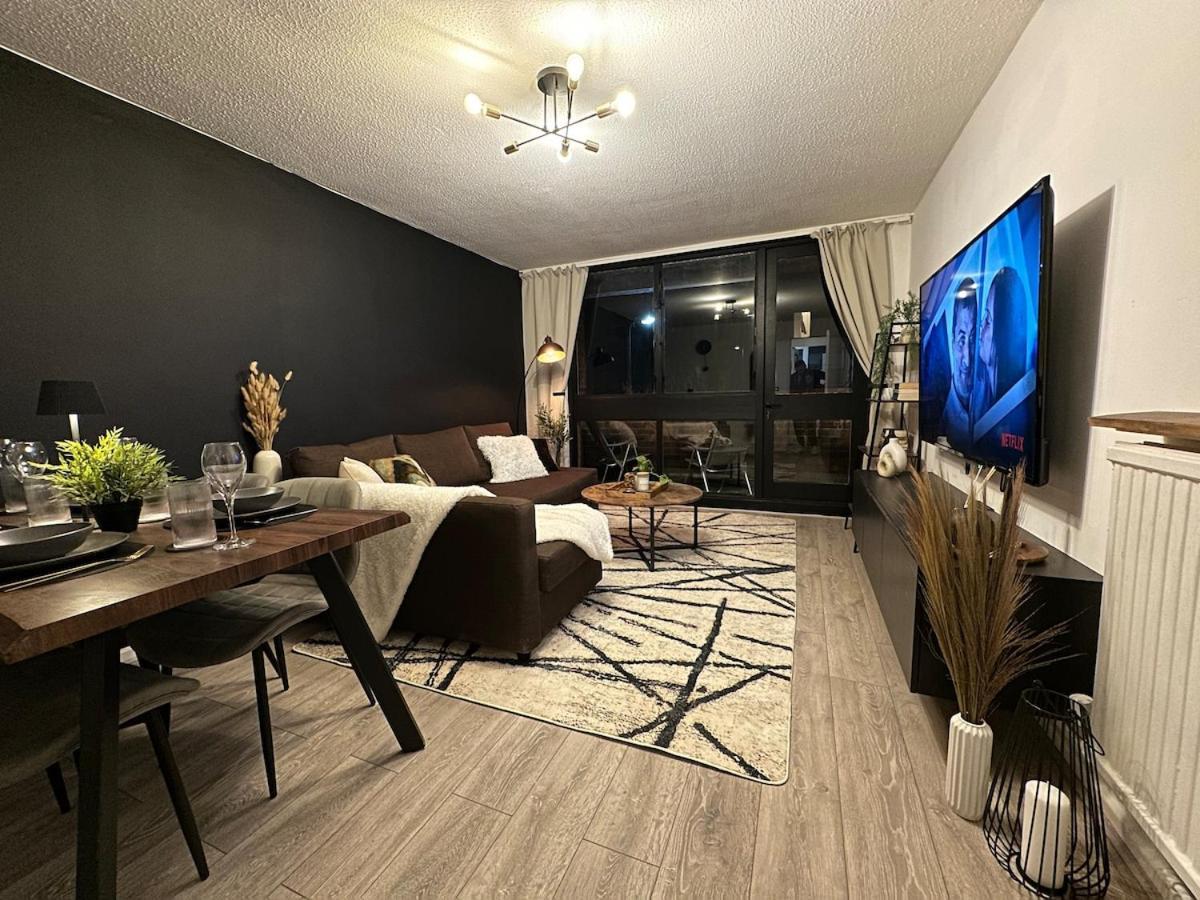 Spacious And Modern Flat In Archway 런던 외부 사진