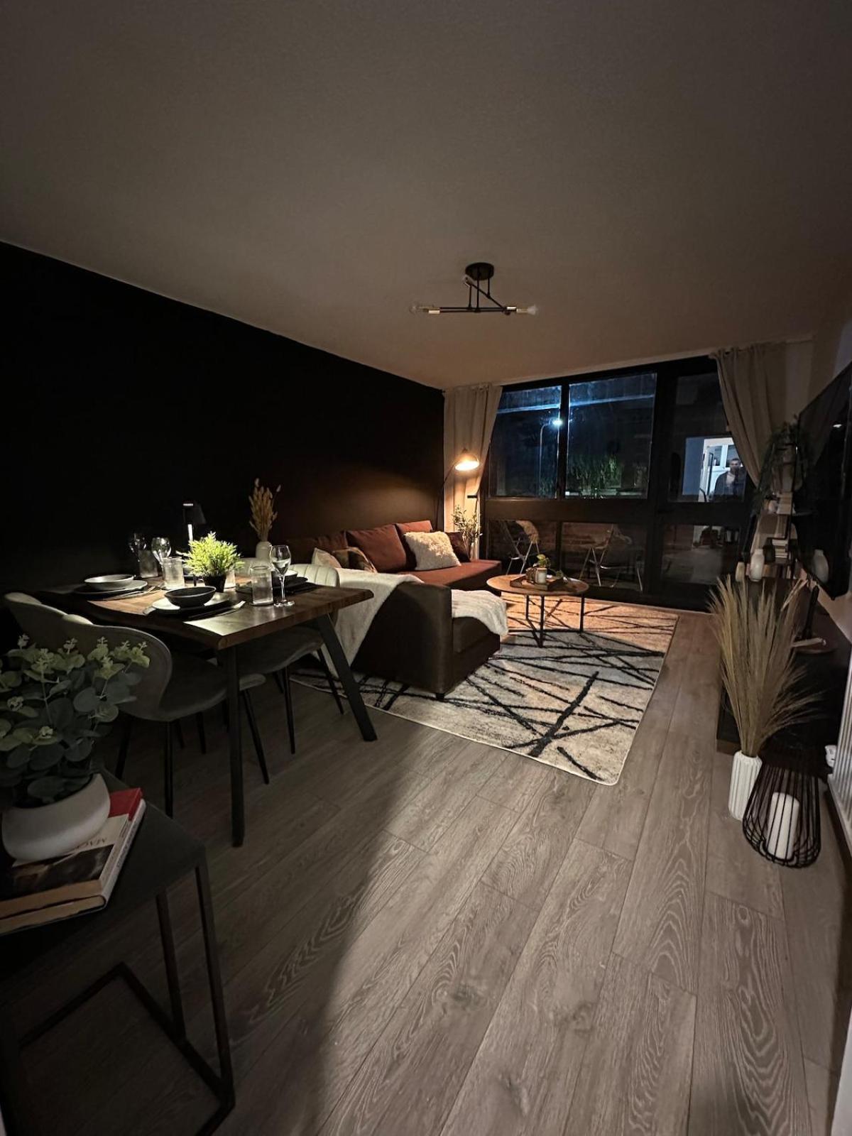 Spacious And Modern Flat In Archway 런던 외부 사진